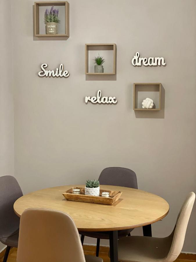 Vivian Modern Apartment เอเธนส์ ภายนอก รูปภาพ