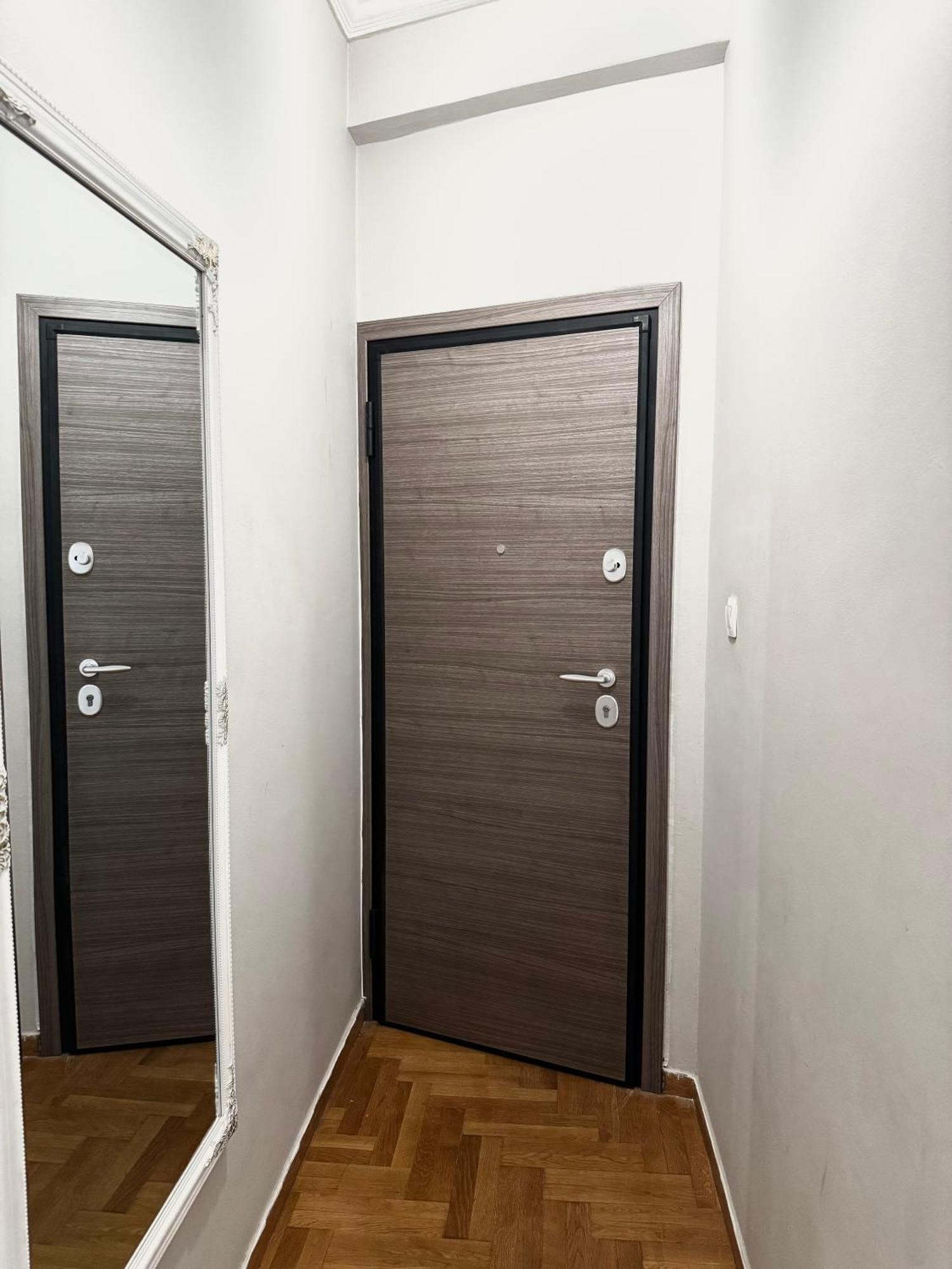 Vivian Modern Apartment เอเธนส์ ภายนอก รูปภาพ